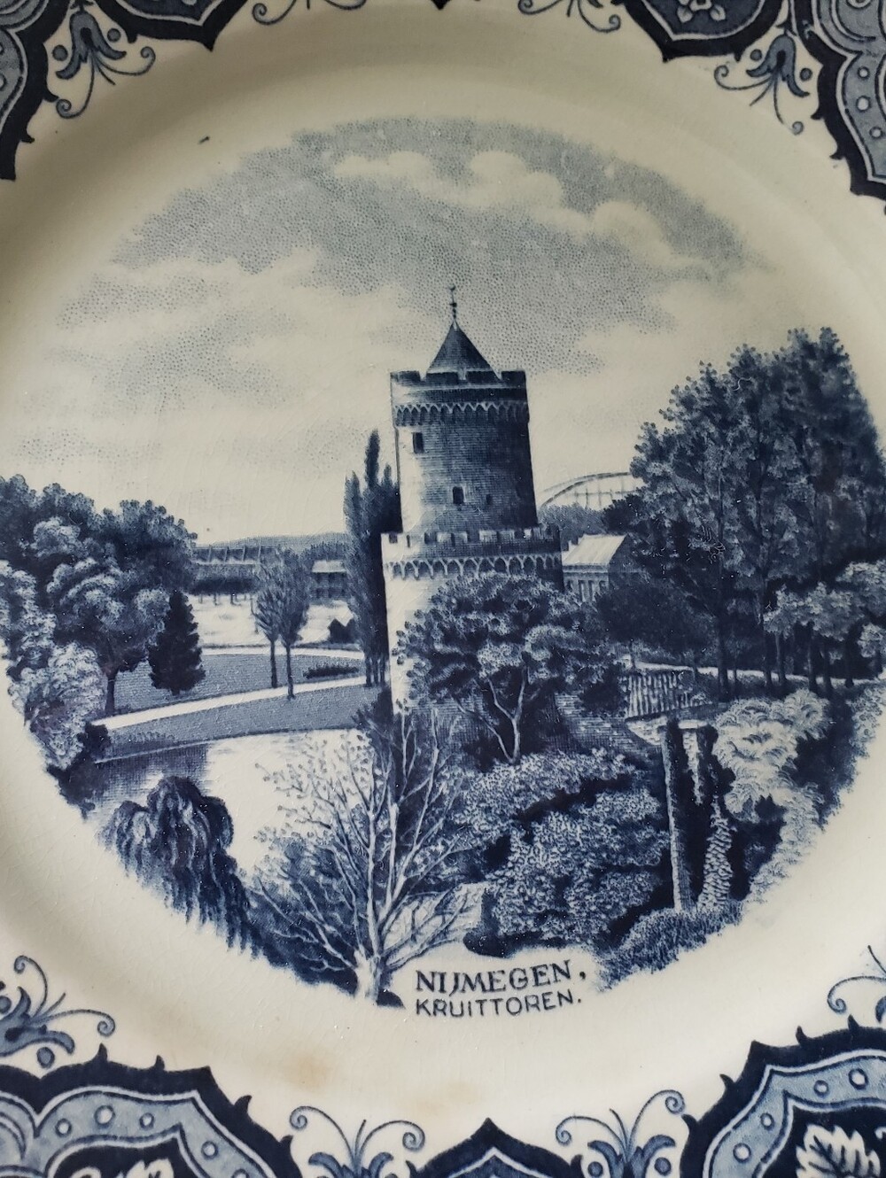 2 Vintage Holland Delft Blue Souvenir Plates Set of 2 - Nijmegen Landmarks - Picture 5 of 12